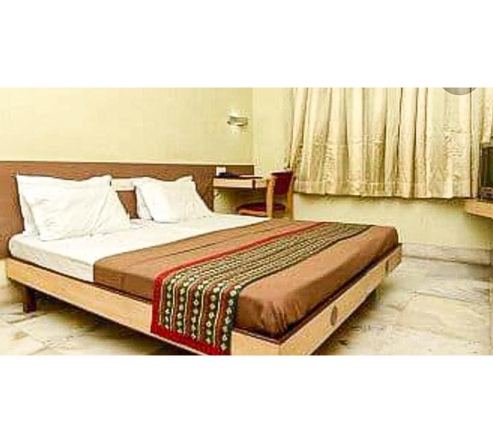 Hotel Chandrawali By Wb Inn Ballia 外观 照片