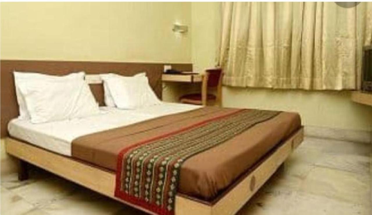 Hotel Chandrawali By Wb Inn Ballia 外观 照片